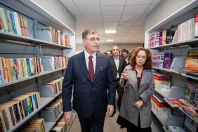 baskan-tugay-2025i-izmirimiz-adina-bir-sicrama-yili-olarak-goruyoruz.jpg