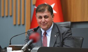baskan-tugay-izmiri-turkiyede-en-dusuk-su-fiyatina-sahip-il-yapacagiz-5lC4Bc4p.jpg