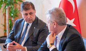 baskan-tugay-izmirin-planlamasini-izmirli-mimarlar-yapacak-pKjQYdCc.jpg
