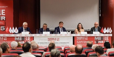 baskan-tugay-mermer-sektorunun-temsilcileriyle-bulustu-izmir-marble-2025e-hazirlaniyor.jpg