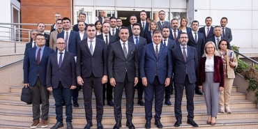 baskan-tugaydan-ilce-belediyelerine-destek-mesaji.jpg