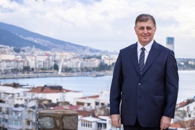 baskan-tugaydan-izmirlilere-yeni-yil-mesaji-2025-projelerimizi-bir-bir-hayata-gecirecegimiz-yil-olacak.jpg