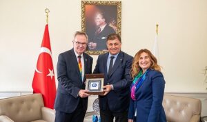 baskan-tugaydan-kadin-ve-cocuklara-yonelik-projelere-destek-sozu-7TZiKiUS.jpg