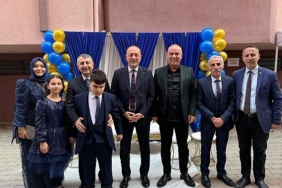 baskan-yildiz-vatandaslari-mutlu-gunlerinde-yalniz-birakmiyor.jpg