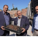 bayram-oncesi-iznikte-mezarliklar-cicek-aciyor.jpg