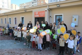 bayrampasali-miniklerden-cocuk-haklari-gunu-kutlamasi.jpg