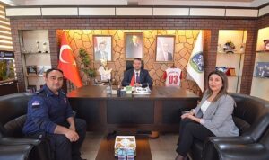 belediye-baskanimiz-adnan-oztasa-vatandaslarimizin-hayirli-olsun-ziyaretleri-kapsaminda-resmi-kurum-mudurlerimizden-de-ziyaretler-qpUCKBLs.jpg