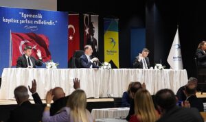 beylikduzu-belediyesi-yeni-donemin-ilk-meclis-toplantisini-beylikduzu-belediye-baskani-mehmet-murat-calik-baskanliginda-b1EMOZZL.jpg