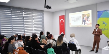 beylikduzunde-nesiller-arasi-aktarim-semineri-duzenlendi.jpg