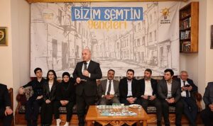 biyik-bizim-semtin-gencleri-her-seyin-en-guzelini-hak-ediyor-msyZujle.jpg