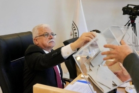 burhaniye-belediyesi-2026-yili-nisan-ayi-olagan-meclis-toplantisi-gerceklesti.jpg