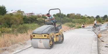 burhaniyede-yollar-yenileniyor.jpg