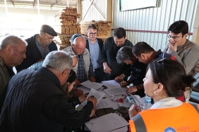 buyuksehir-ari-kovani-hibesi-ile-ureticilerin-yuzunu-gulduruyor.jpg