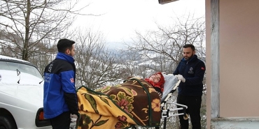 buyuksehir-sultan-teyzeyi-13-yildir-hastaneye-tasiyor.jpg
