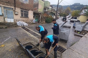 buyuksehir-ve-maski-ekipleri-siddetli-yagis-ve-firtinaya-karsi-sahada.jpg
