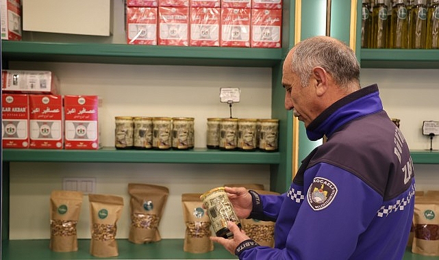 Büyükşehir Zabıtası huzurlu bir bayram için sahada