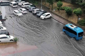 buyuksehirden-gebze-istanbul-caddesindeki-su-taskinlarina-koklu-cozum.jpg