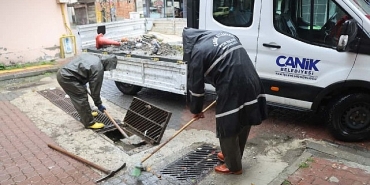 canik-belediyesinden-saganak-yagisa-karsi-etkin-mucadele.jpg