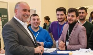 canikten-genclere-mujde-baskan-ibrahim-sandikci-bu-yil-da-universiteyi-yeni-kazanacak-olan-tum-RuwMXwnF.jpg