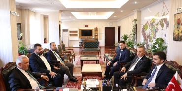 cankaya-belediye-baskani-huseyin-can-guner-uzun-yillardan-sonra-cumhuriyet-halk-partisi-yonetimine-gecen-etimesgut-ve-mamak-belediyelerini-ziyaret-etti.jpg