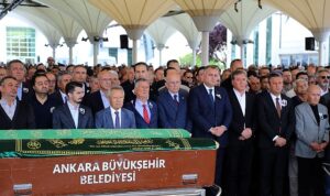 cankaya-belediyesinde-2014-2024-yillari-arasinda-baskan-yardimciligi-gorevi-yapan-gulsun-bor-son-yolculuguna-ugurlandi-CKSALT2v.jpg