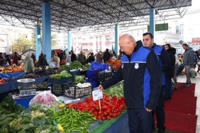 cankaya-zabitasi-pazar-denetimlerini-surduruyor.jpg