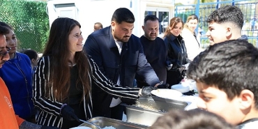 cesme-belediyesinden-okullara-sosyal-alan-destegi.jpg
