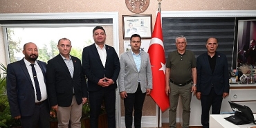 chp-genel-baskan-yardimcisi-bozoglundan-baskan-topalogluna-ziyaret.jpg