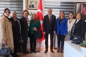 chp-kadin-kollarindan-baskan-topalogluna-ziyaret.jpg