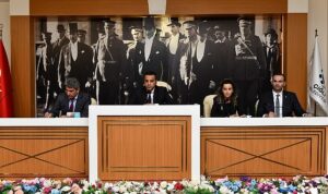cigli-meclisinde-bir-oy-birligi-de-doruk-icin-baskan-onur-emrah-yildiz-faaliyet-raporunu-MSuUpp2u.jpg