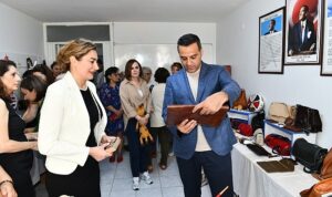 ciglili-kadin-kursiyerlerin-el-emegi-urunleri-gorucuye-cikti-DF9C2Csv.jpg