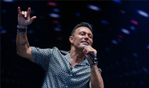 cim-konserlerinde-mustafa-sandal-coskusu.jpg