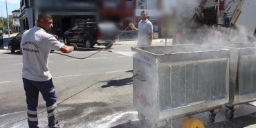 cop-konteynerlerine-dezenfeksiyon.jpg