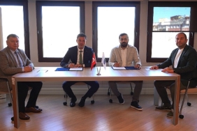 corlu-belediyesi-kentte-atik-tekstil-urunlerinin-toplanmasi-konusunda-yuruttugu-calismalar-kapsaminda-sozlesme-yeniledi.jpg