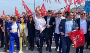 deniz-dalgic-mudanyaya-soz-verdi-guzel-gunler-gorecegiz-5uLOFeMi.jpg