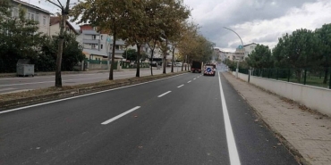 derince-ertugrul-gazi-caddesinde-yol-cizgileri-cizildi.jpg