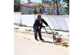 didim-belediyesi-ilce-genelinde-baslattigi-yol-yapim-calismalarini-tum-hiziyla-surduruyor.jpg