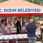 didim-belediyesi-kendisine-ait-akkoy-mahallesinde-yetistirmis-oldugu-urunleri-vatandaslara-dagitmaya-devam-ediyor.jpg