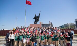 direnisin-simgesi-hasan-tahsin-unutulmadi-aJU185QW.jpg
