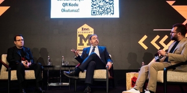 economy-masterclassta-2024-nobel-ekonomi-odulu-sahibi-daron-acemoglu-ve-finansci-prof-dr-ozgur-demirtas-bir-araya-geldi.jpg