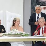 edremit-belediye-baskani-mehmet-ertas-ilk-nikahi-kiydi-LmFhzT6T.jpg