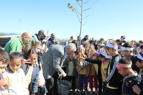 Edremit’te Dünya Hayvanları Koruma Günü’nde anlamlı buluşma
