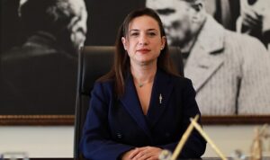 efes-selcuk-belediye-baskani-filiz-ceritoglu-sengel-canli-yayinla-efes-selcuklulari-bilgilendirdi-ZguV3Hxm.jpg
