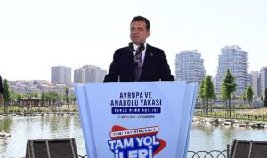ekrem-imamoglu-7-ilcedeki-toplam-8-parki-bastan-asagi-yeniledi-xnhpacKH.jpg
