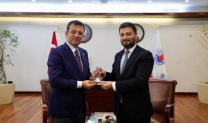 ekrem-imamoglu-kagithane-belediye-baskani-mevlut-oztekine-tebrik-ziyaretinde-bulundu-yavryZgk.jpg
