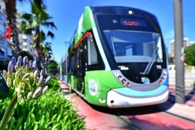 elektrik-arizalari-tramvay-seferlerini-aksatti.jpg