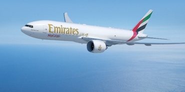 emirates-skycargo-2025-26-mali-yilinda-hemen-teslim-edilmek-uzere-5-boeing-777f-siparis-etti.jpg