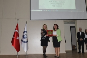eu-hemsirelik-fakultesinde-prof-dr-esra-engin-emeklilige-ugurlandi.jpg