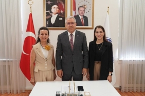 eu-hemsirelik-fakultesinden-ventilator-kaynakli-enfeksiyonlarin-onlenmesine-yonelik-proje.jpg