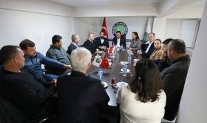 filiz-baskan-efes-selcukun-aydinlik-gelecegi-icin-calisiyoruz-1HvqjAbi.jpg